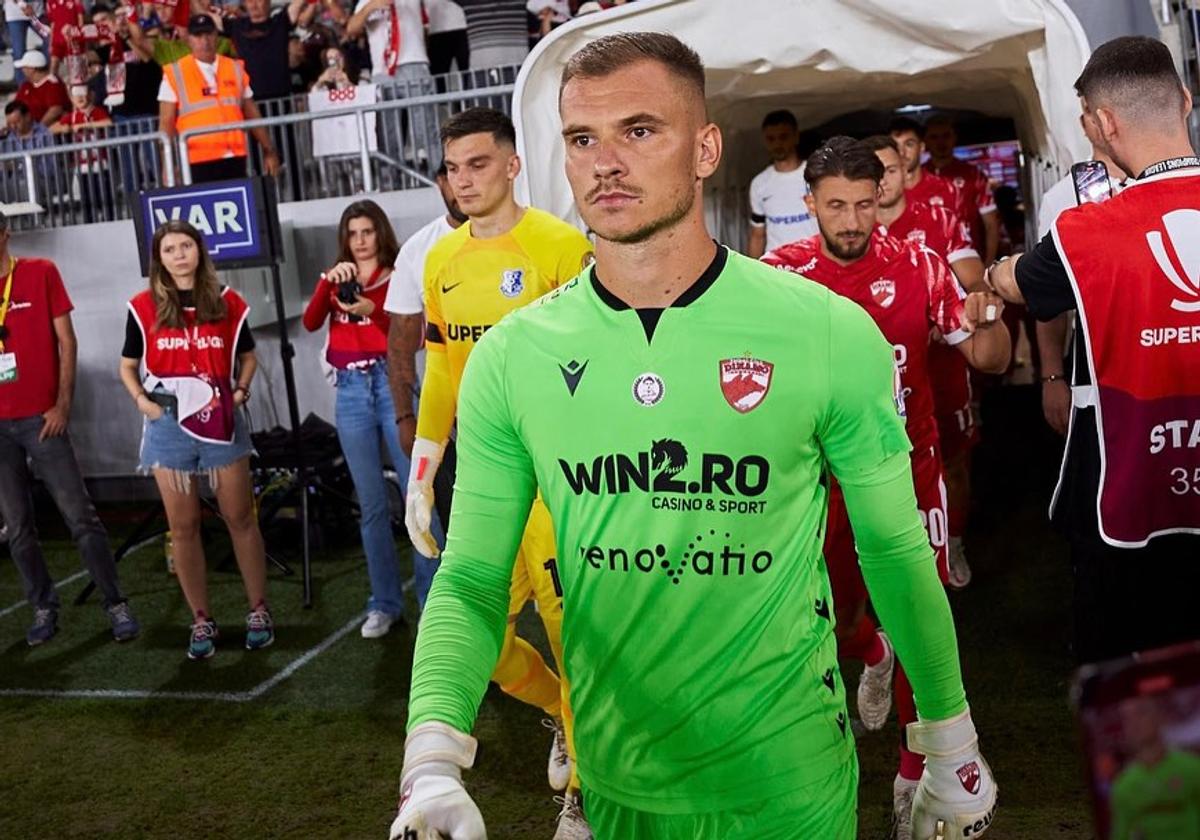 Dinamovistul care a bifat toate minutele în ediția precedentă din Superliga a primit un „dar de nuntă” de la Kopic