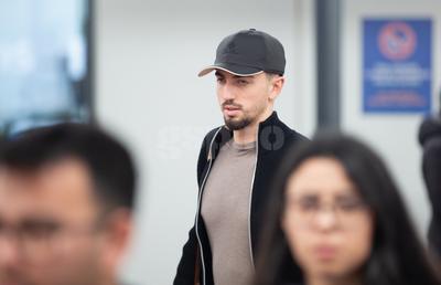 Răsturnare de situație! Andrei Vlad PLEACĂ de la Petrolul » Echipa îi cumpără acum bilet de întoarcere din Antalya