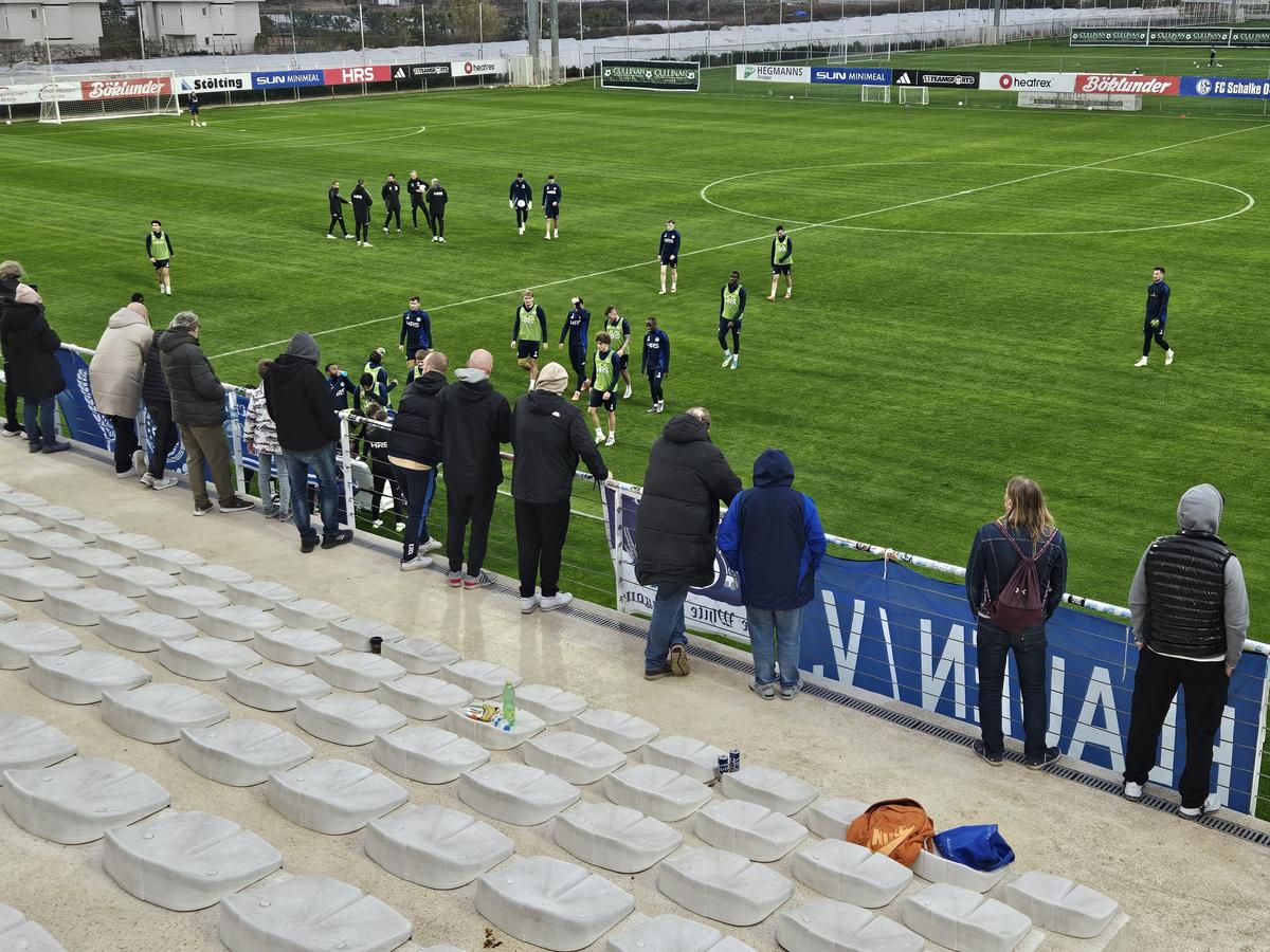 Pasiunea pură merge mai departe! GSP a urmărit un antrenament la clubul de tradiție cu 178.000 de membri cotizanți! Ce s-a ales de fosta campioană unde au jucat Deac, Marica, Neuer și Raul