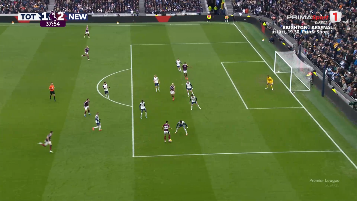 Nota lui Radu Drăgușin pentru prestația de coșmar din Tottenham - Newcastle » Postecoglou l-a schimbat la pauză, preferând să rămână fără stoperi de meserie!