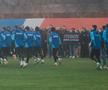Cu gândul la play-off, echipa din Superliga s-a reunit alături de fani și cu show de fumigene