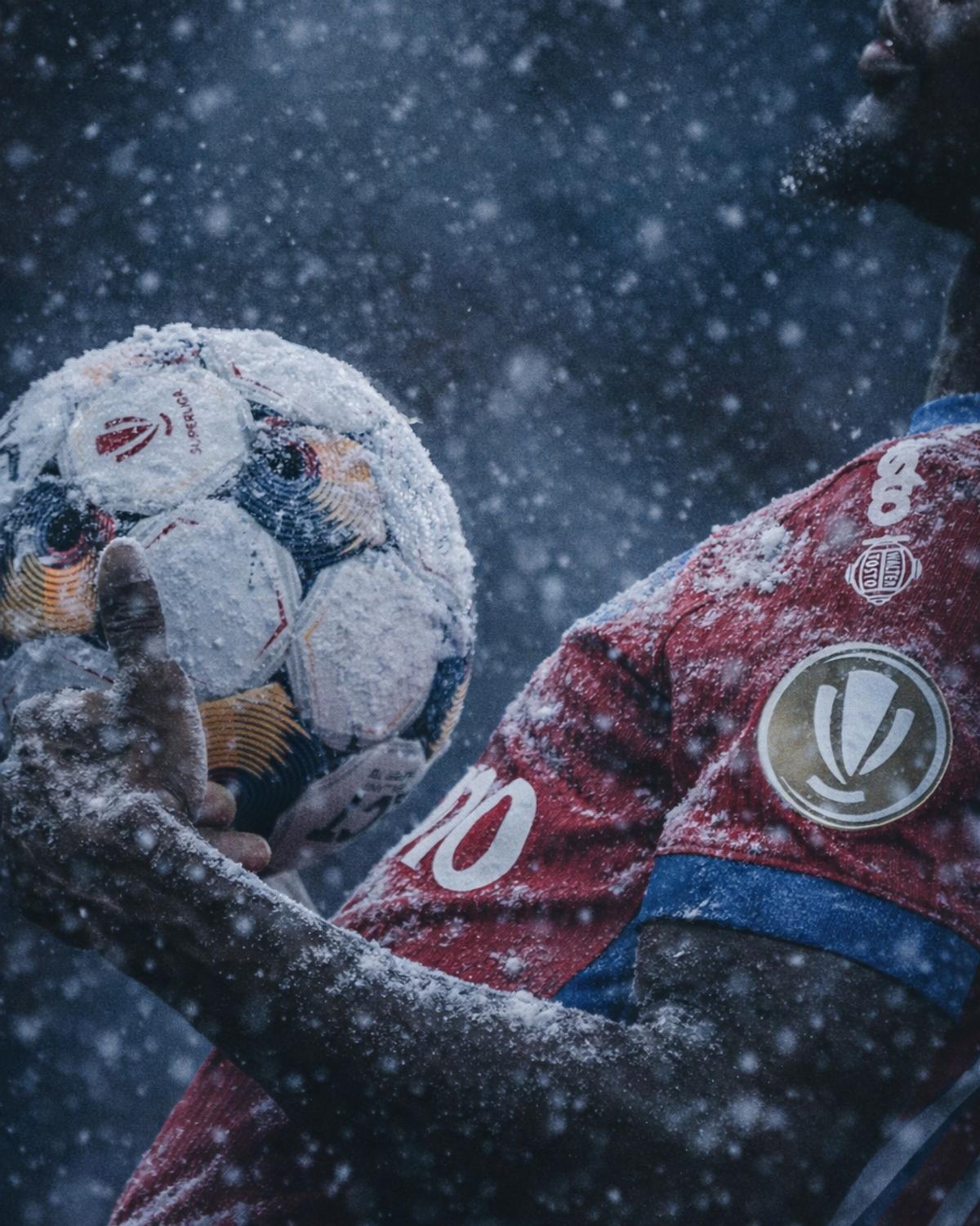 Superliga, îngropată în zăpadă! Cum ar arăta meciurile din România într-un scenariu de iarnă extremă