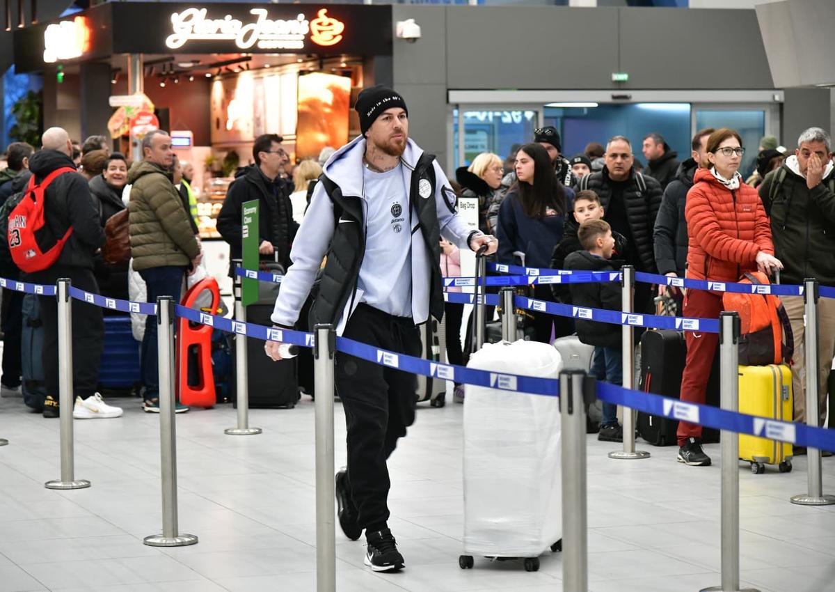 FCSB a plecat în Antalya, cu 29 de jucători în lot: Mihai Popescu a făcut deplasarea » 5 noutăți la campioană! Toate imaginile de pe aeroport