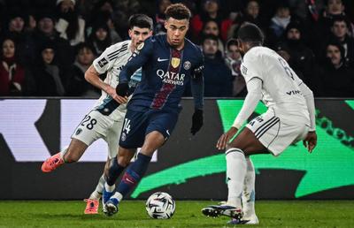 Paris Saint-Germain a câștigat derby-ul orașului » Campioana Europei rămâne pe locul 2 în Franța