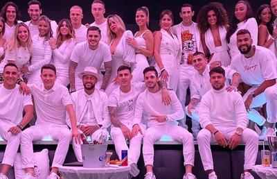 FOTO Neymar „s-a accidentat” din nou de ziua lui! Petrecere nebună cu starurile fotbalului din Franța