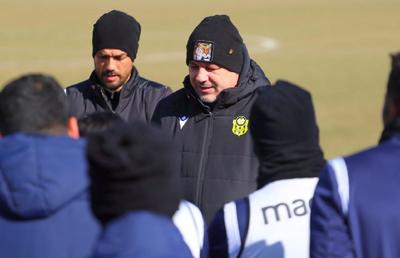 Marius Șumudică a ajuns la capătul puterilor! E amenințat de turci cu demiterea: „Avem nevoie de ajutor, nu mai strigați la mine și la președinte!”