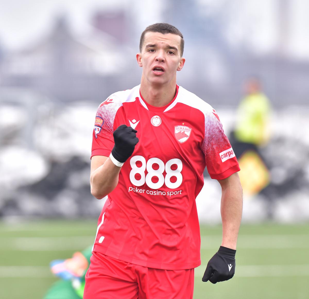 Dinamo - CS Blejoi 5-0 » Două eliminări, cinci goluri și un jucător de la Cluj în probe la roș-albi