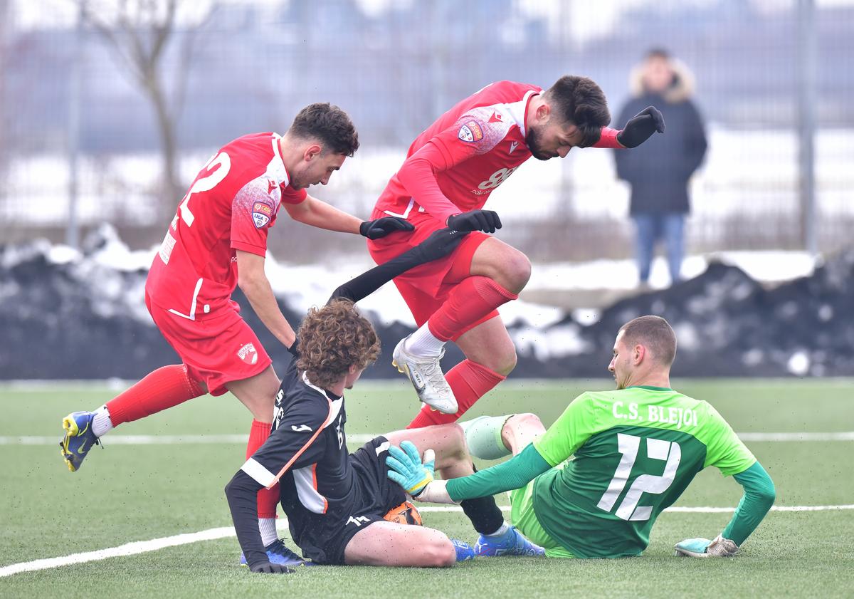 Dinamo - CS Blejoi 5-0 » Două eliminări, cinci goluri și un jucător de la Cluj în probe la roș-albi