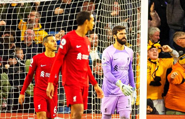 Încă o umilință pentru Liverpool în Premier League » „Cormoranii”, spulberați de „lupi”