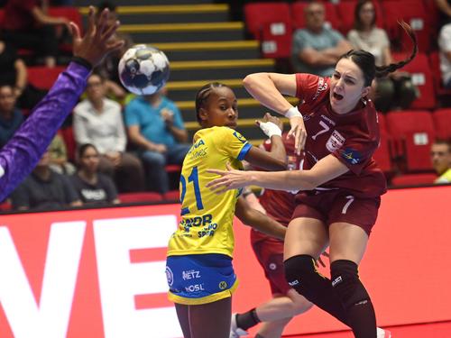Rapid, campioana României la handbal feminin, o înfruntă pe Metz într-o confruntare vitală din grupele Champions League / foto: Raed Krishan