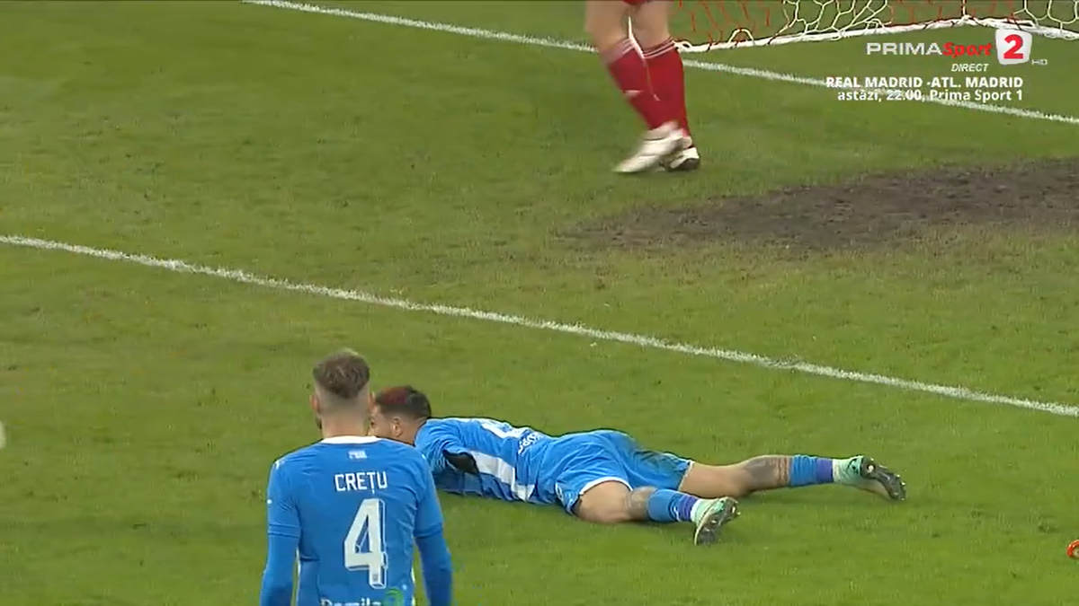 Decizie halucinantă a lui Kovacs în Sepsi - Craiova » A dat penalty la fault în atac!
