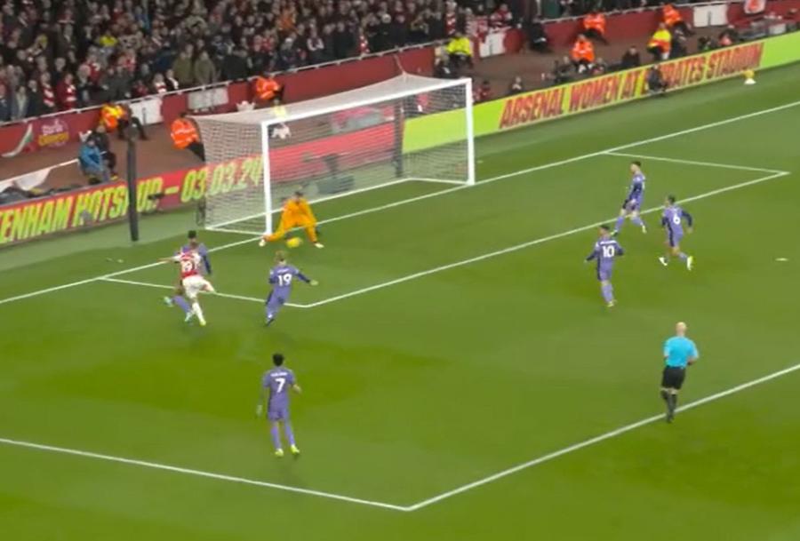 Gafe de cascadorii râsului în Arsenal - Liverpool » Ce a putut să facă Alisson