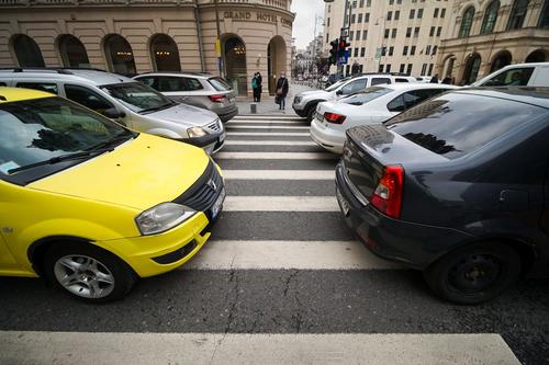 Titi Aur (61 de ani) a vorbit despre greșeala pe care șoferii români o fac iarna și care poate afecta motorul mașinii. Foto: Imago
