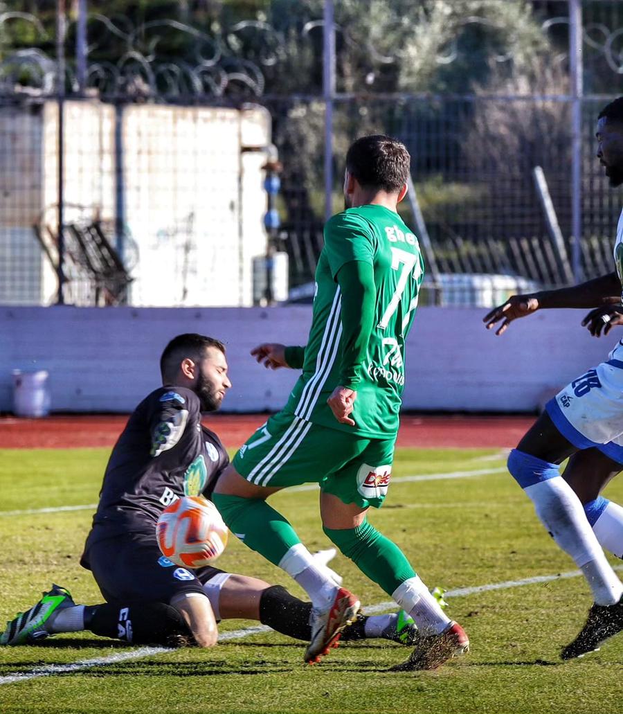 Lamine Ghezali, debut în tricoul lui Levadiakos Fostul dinamovist Lamine Ghezali a debutat la noua formație: cum s-a remarcat în prelungiri