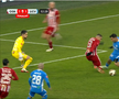 Decizie halucinantă a lui Kovacs în Sepsi - Craiova » A dat penalty la fault în atac!