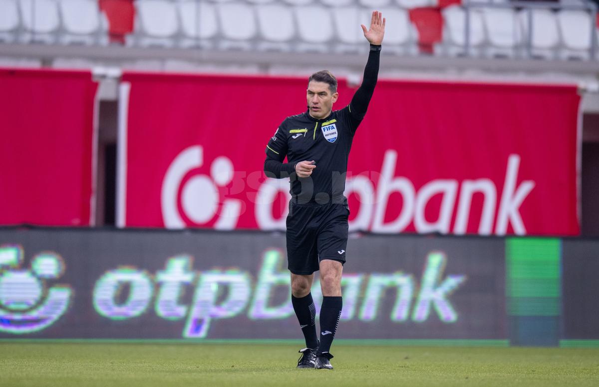 GSP i-a dat nota 1 lui Istvan Kovacs, după ce a făcut ZOB duelul Sepsi - Universitatea Craiova! Două penalty-uri refuzate gazdelor, 6 erori grave de arbitraj!