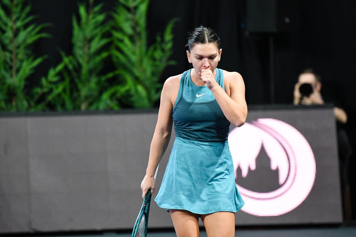 Simona Halep - Lucia Bronzetti