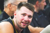 Ies la iveală detalii incredibile: „Luka Doncic a plâns când a aflat de transfer. Tocmai cumpărase o casă de 15 milioane în Dallas
