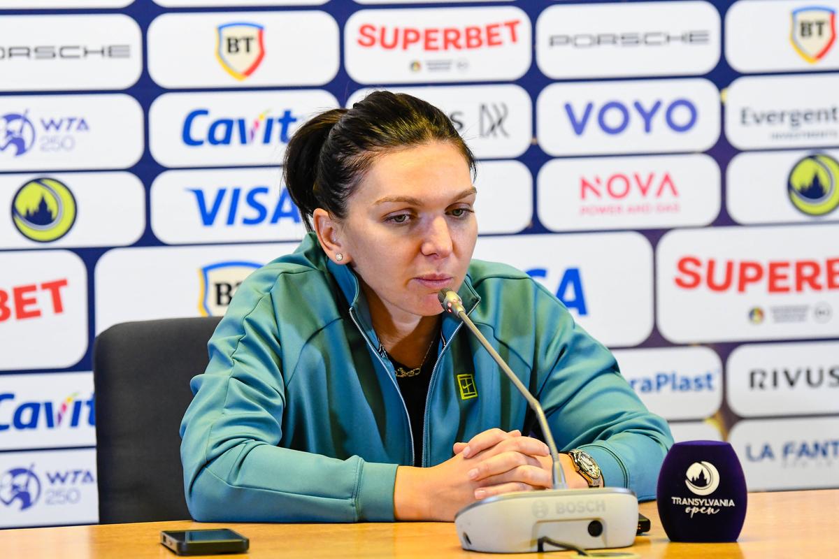 Simona Halep - Lucia Bronzetti
