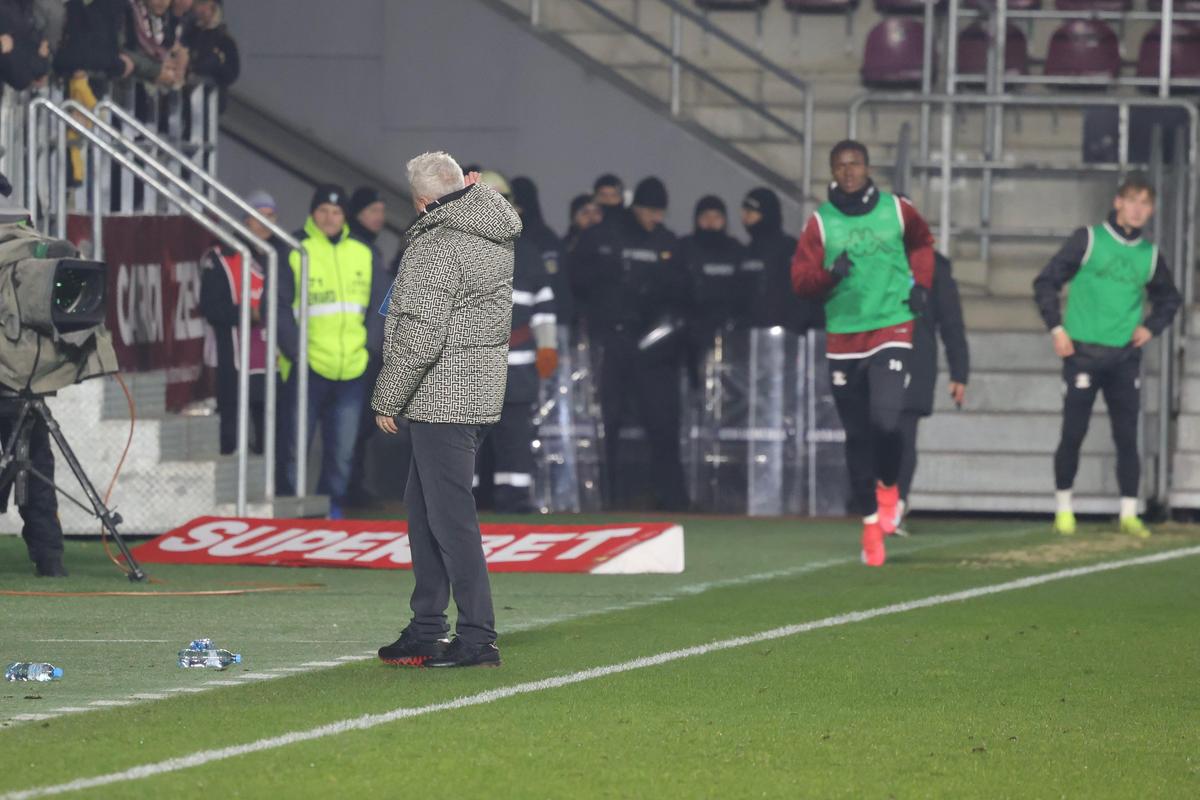 Schimbare Burmaz în Rapid - Slobozia