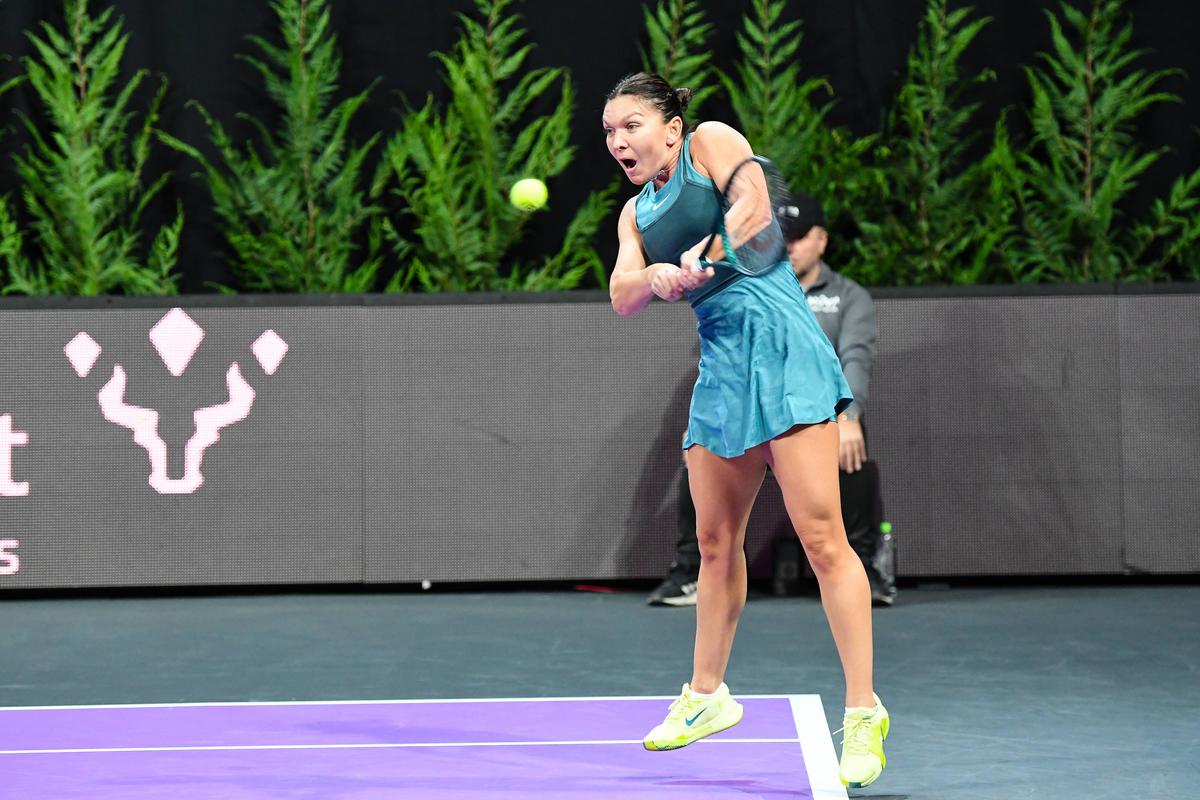 Simona Halep - Lucia Bronzetti