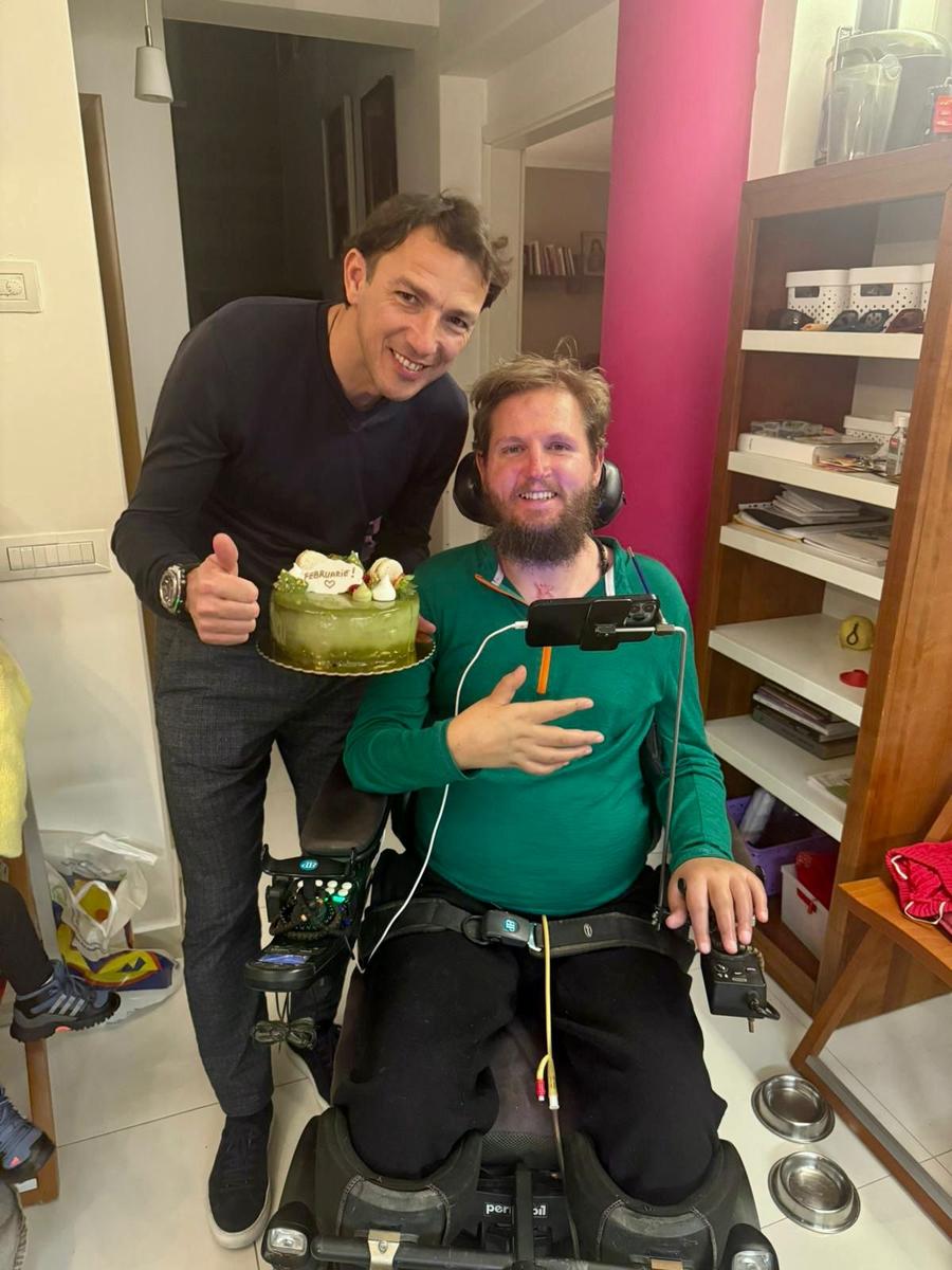 George Ogăraru și Mihai Neșu, doi prieteni Cum arată centrul de recuperare construit de Mihai Neșu lângă Oradea: „Cel mai frumos din sud-estul Europei!” » Donații și sponsorizări de aproape 6 milioane de euro