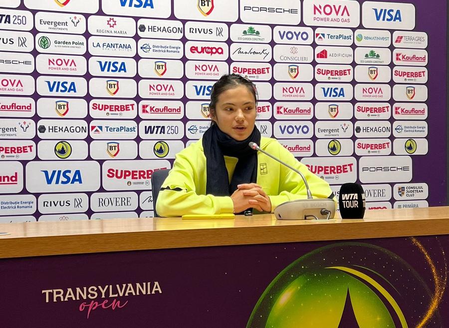 Emma Răducanu, la conferința de presă/Foto: David Istrate (GSP.ro) După calificarea uluitoare în „sferturile” Transylvania Open, Emma Răducanu admite: „La 0-5, eram în regulă cu a pierde”