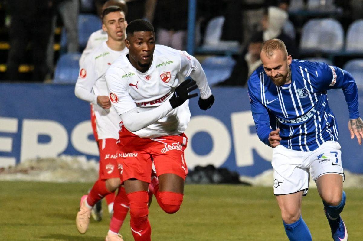 Ce nu s-a văzut la TV în Farul Constanța - Dinamo 2-3