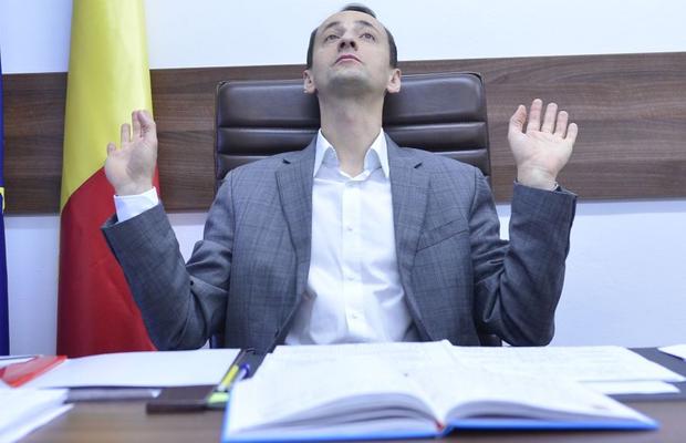 Scamatorul Cova » Trucurile folosite de Mihai Covaliu pentru a încasa în paralel sume consistente și de la CS Dinamo, și de la Comitetul Olimpic!