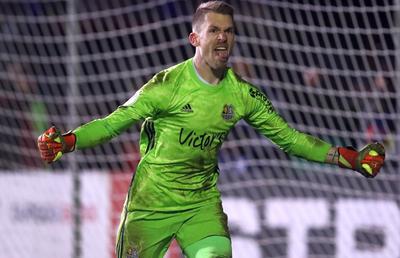 SAARBRUCKEN - DUSSELDORF // VIDEO A apărat cinci penaltyuri pentru o calificare istorică! Prima echipă din liga a patra în semifinalele Cupei Germaniei