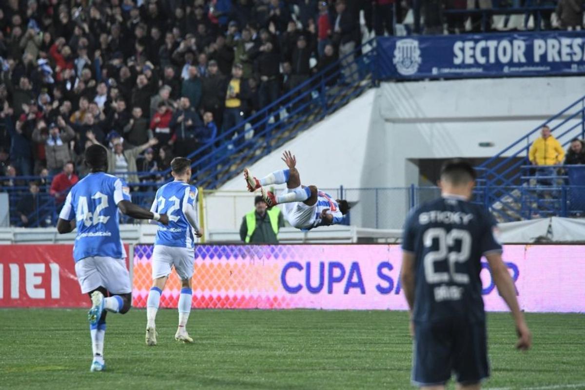 Poli Iași - Craiova 2-0, Cupa României // liveTEXT, FOTO + VIDEO ACUM » Gol senzațional reușit de Horșia