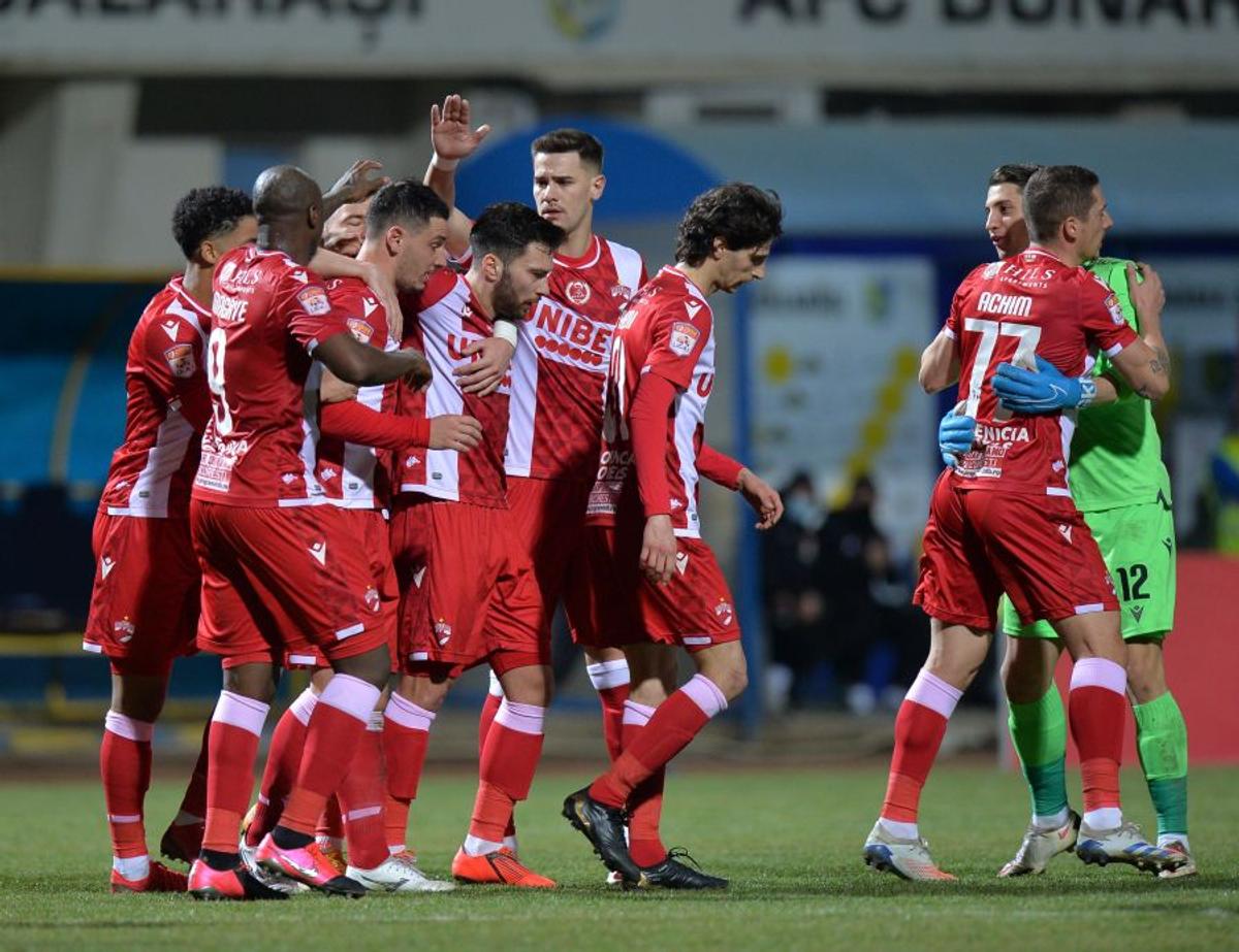 NOTE GSP: Patru jucători de la Dinamo, sub media echipei! Cine a impresionat + ce fotbalist a luat 2