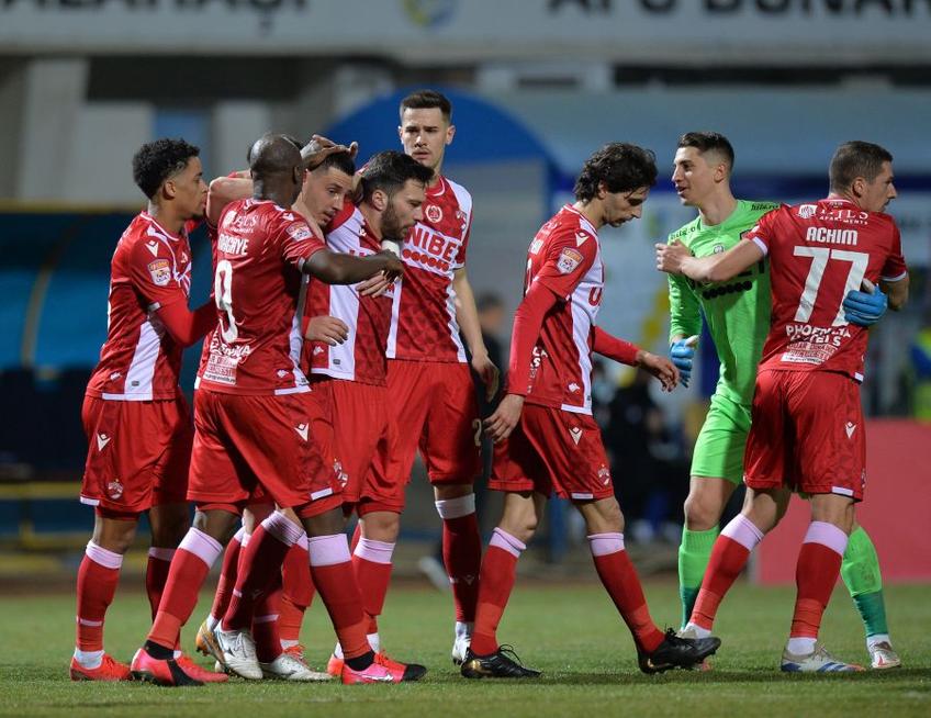Dinamo a învins-o pe Dunărea Călărași, scor 3-1, în ultimul sfert de finală din Cupa României.