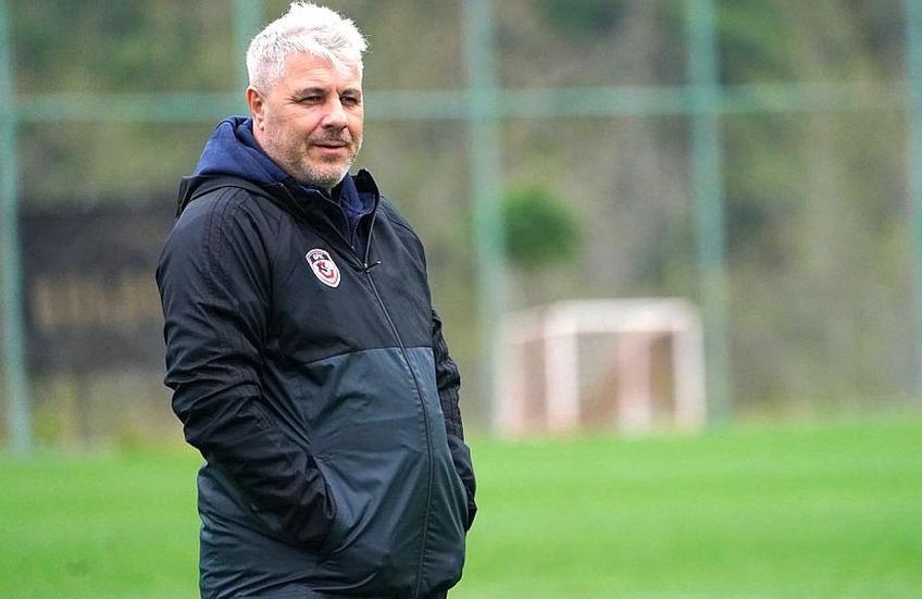 Marius Șumudică a împlinit joi 50 de ani. Antrenorul, revenit în România după despărțirea de Rizespor, a făcut noi precizări despre ruptura dintre el și a doua echipă turcă pe care a pregătit-o în actuala stagiune, după Gaziantep.