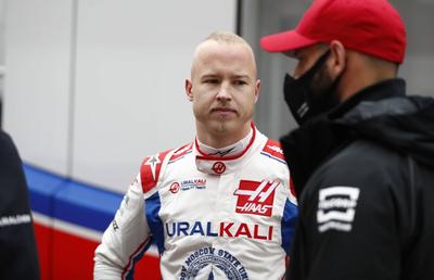 Ce trebuie să facă rusul Nikita Mazepin pentru a nu fi dat afară din Formula 1 » Tatăl pilotului este un apropiat al lui Vladimir Putin!