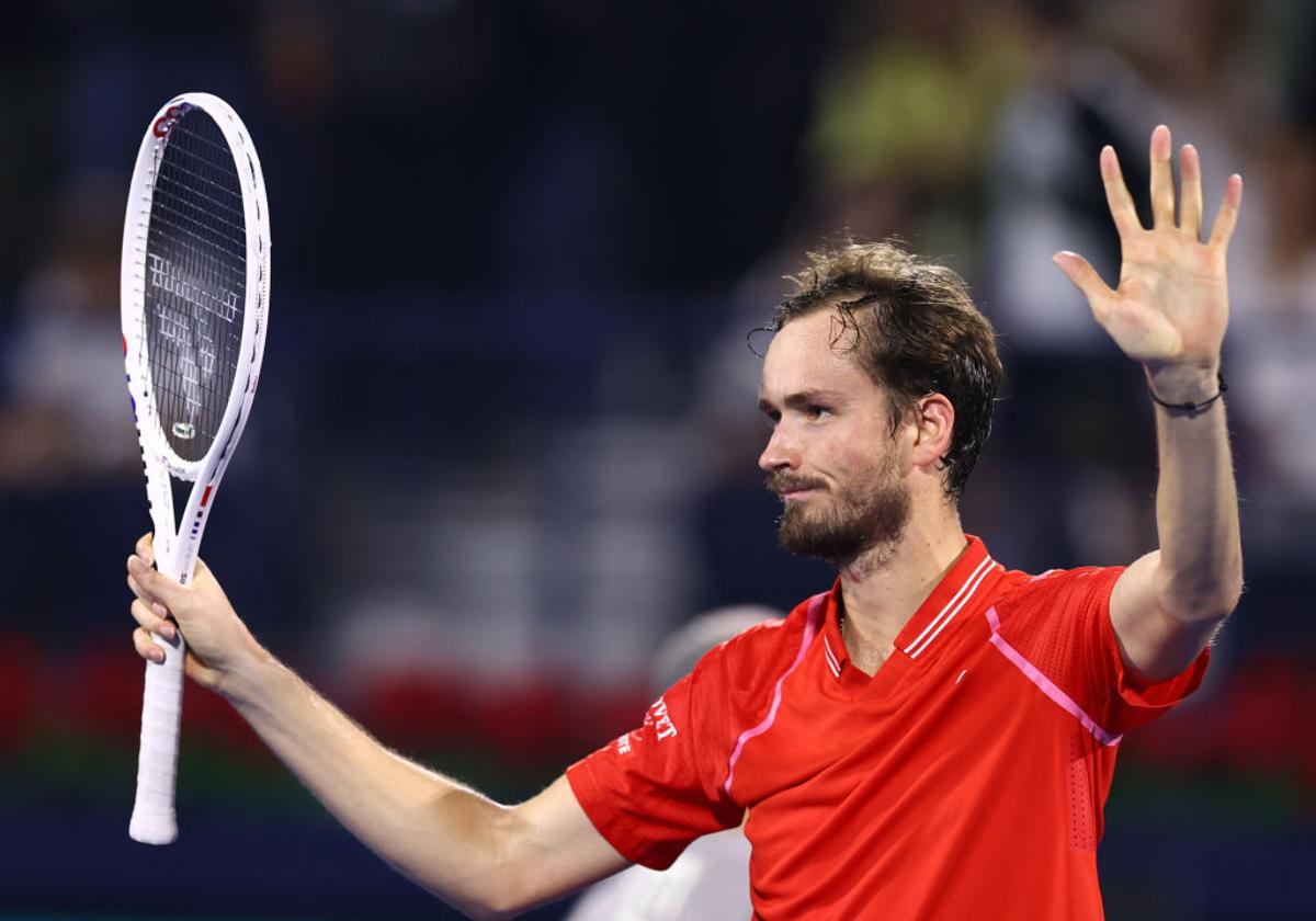 Novak Djokovic, învins de Daniil Medvedev la Dubai