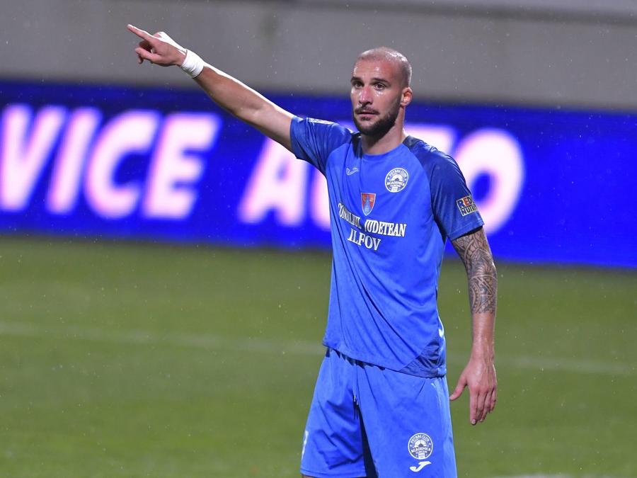 Vellios, în tricoul Clinceniului Un fost jucător din Superliga a reușit cel mai rapid hattrick din istoria fotbalului olandez