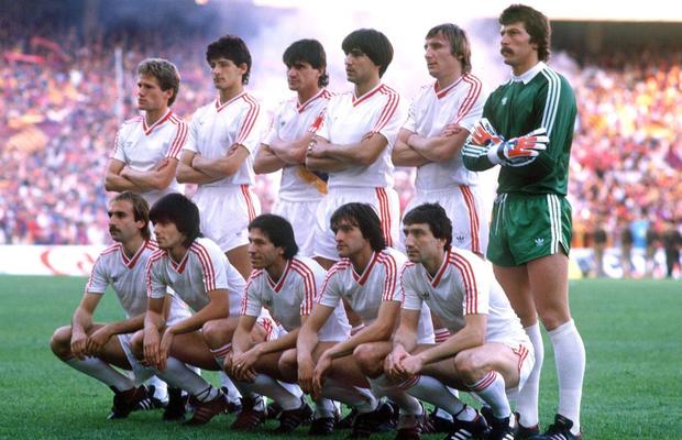 Steaua și FCSB, duelul mesajelor în ziua în care se împlinesc 40 de ani de la câștigarea Cupei Campionilor Europeni