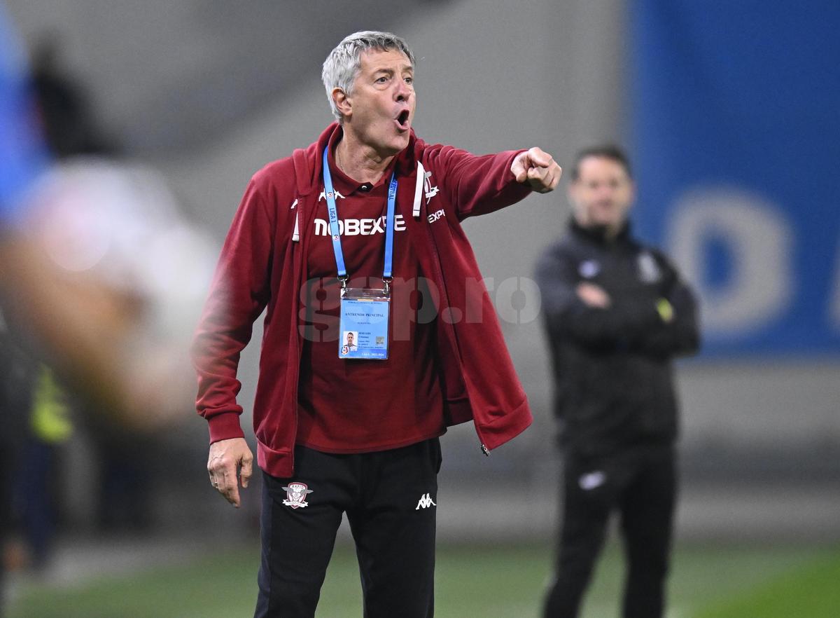 Universitatea Craiova - Rapid, meci, etapa 29 din Superligă
