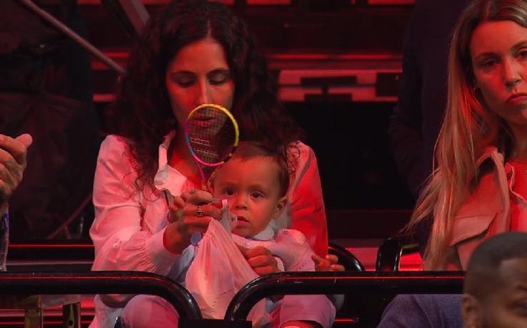 Rafael Nadal jr., alături de Maria Francisca Perelló, soția lui Nadal / Sursă foto: Twitter@ Netflix