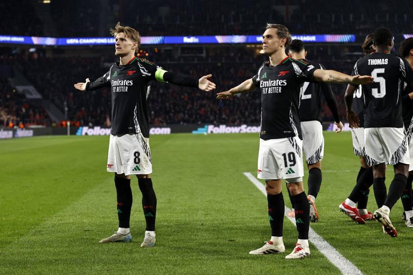Martin Odegaard și Leandro Trossard în PSV - Arsenal / Foto: Imago Images
