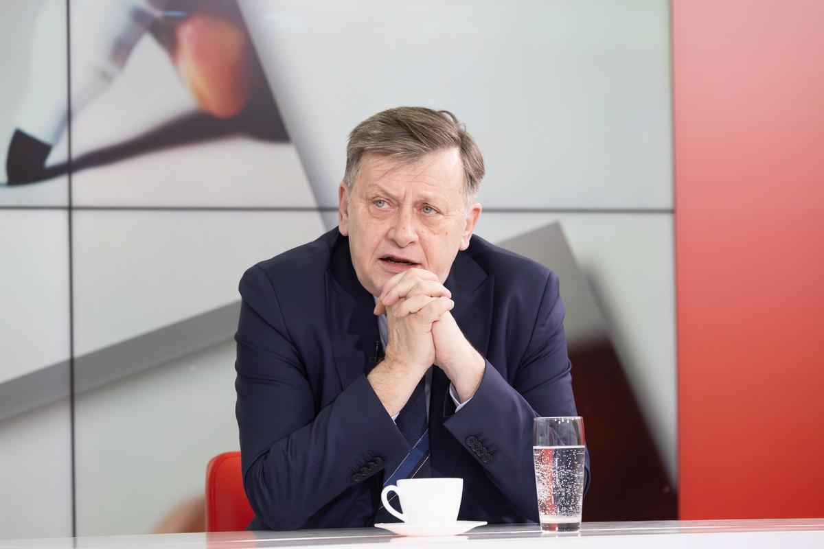 Crin Antonescu, la „Prietenii lui Ovidiu”