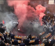 Haos în parlamentul Serbiei