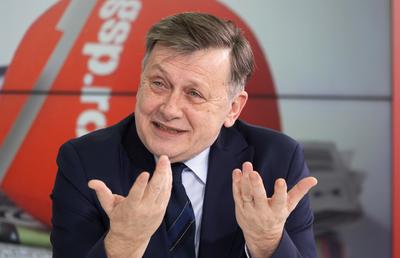 Crin Antonescu, interviu cu cărțile pe masă la „Prietenii lui Ovidiu”: „Dacă ies președinte, asta e prioritate pentru mine, nu termin mandatul fără!”