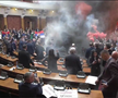 Haos în parlamentul Serbiei