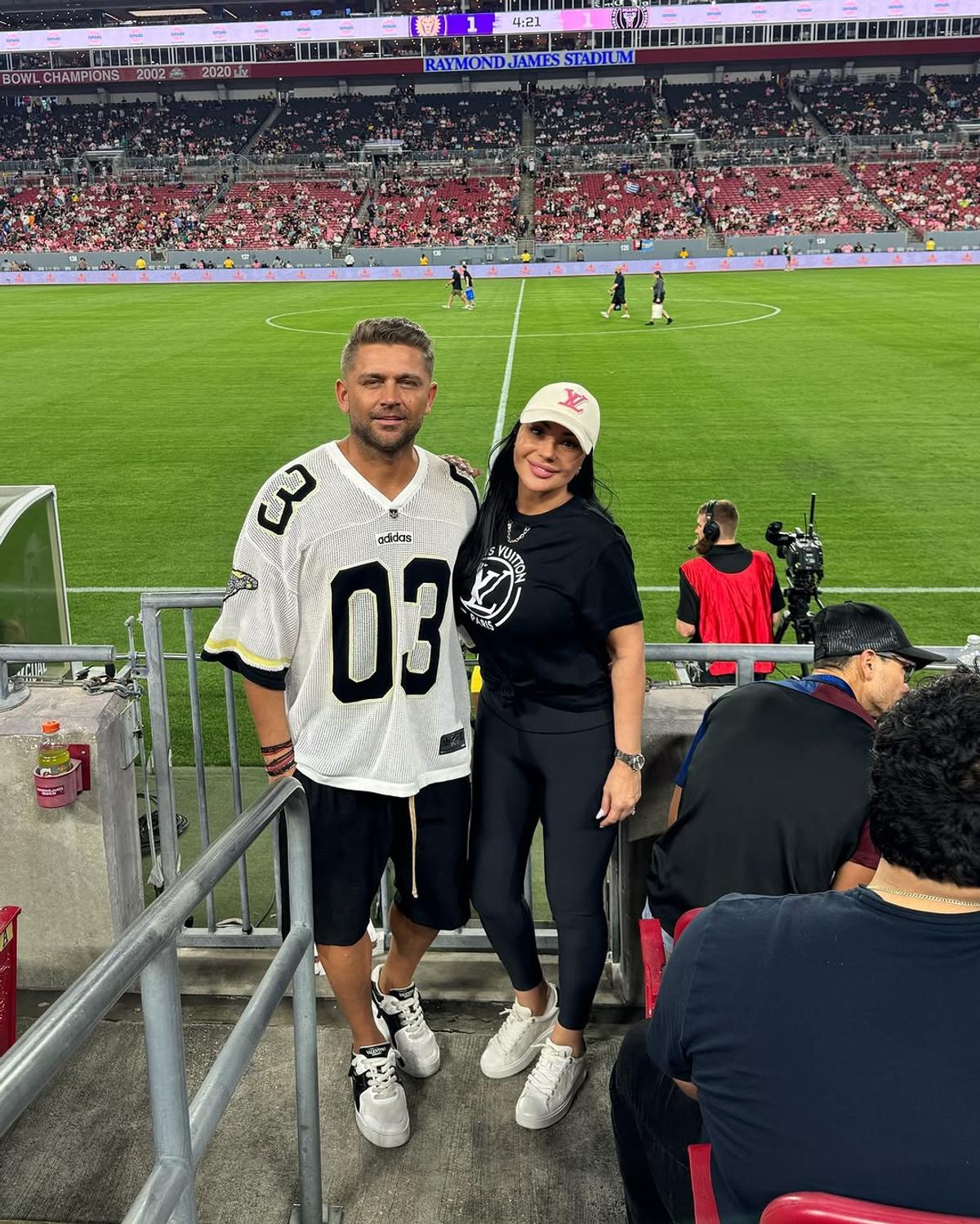 Fosta soție a lui Stelian Carabaș, fiica milionarului Dumitru Cușu, se iubește cu un fost fotbalist