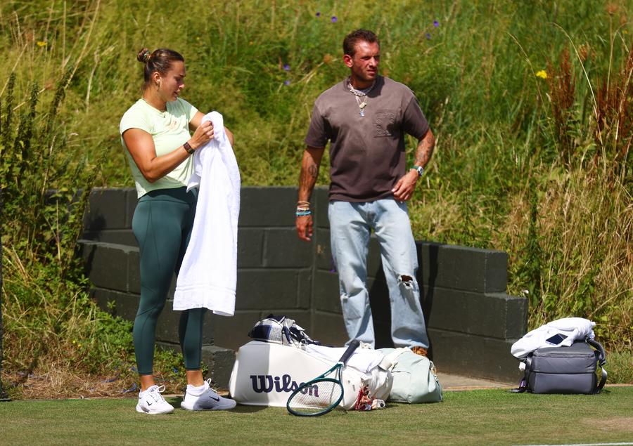 Aryna Sabalenka s-a logodit! Imaginile postate alături de partenerul ei