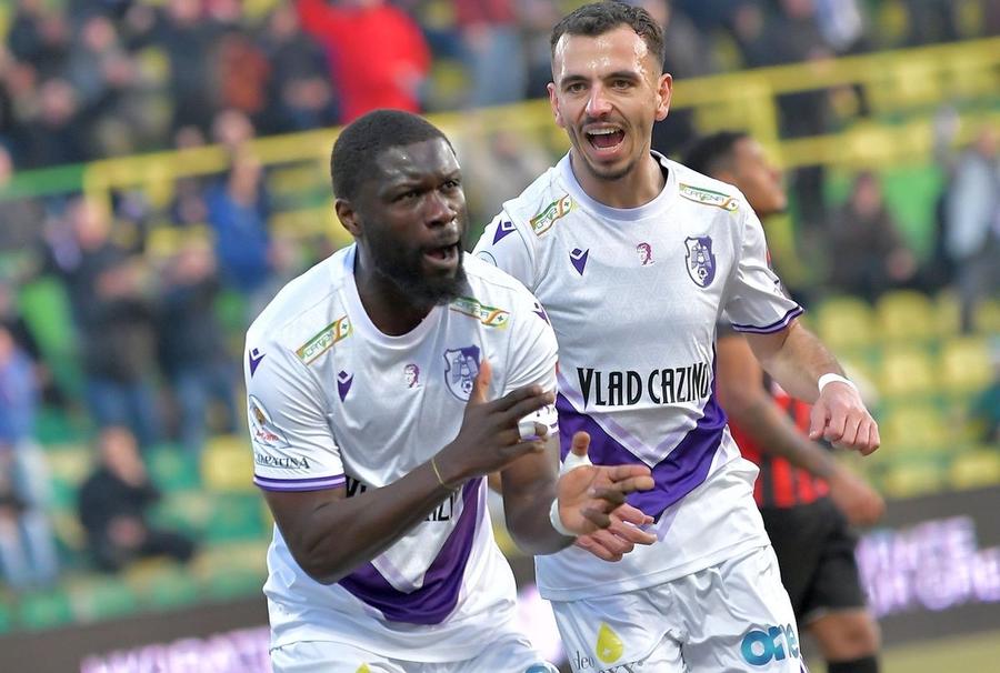Kevin Brobbey o părăseșete pe FC Argeș / Sursă foto: sportpictures.eu FC Argeș își pierde golgeterul! Gazeta are numele: primii trei jucători care pleacă sigur în vară