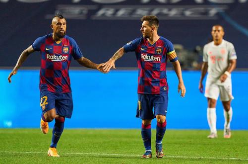 Arturo Vidal și Lionel Messi, în perioada în care evoluau pentru Barcelona / Foto: Imago Images