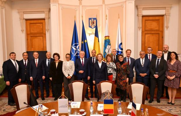 CCR a amânat și „Legea Novak”! Când se va ține următoarea ședință pe această temă